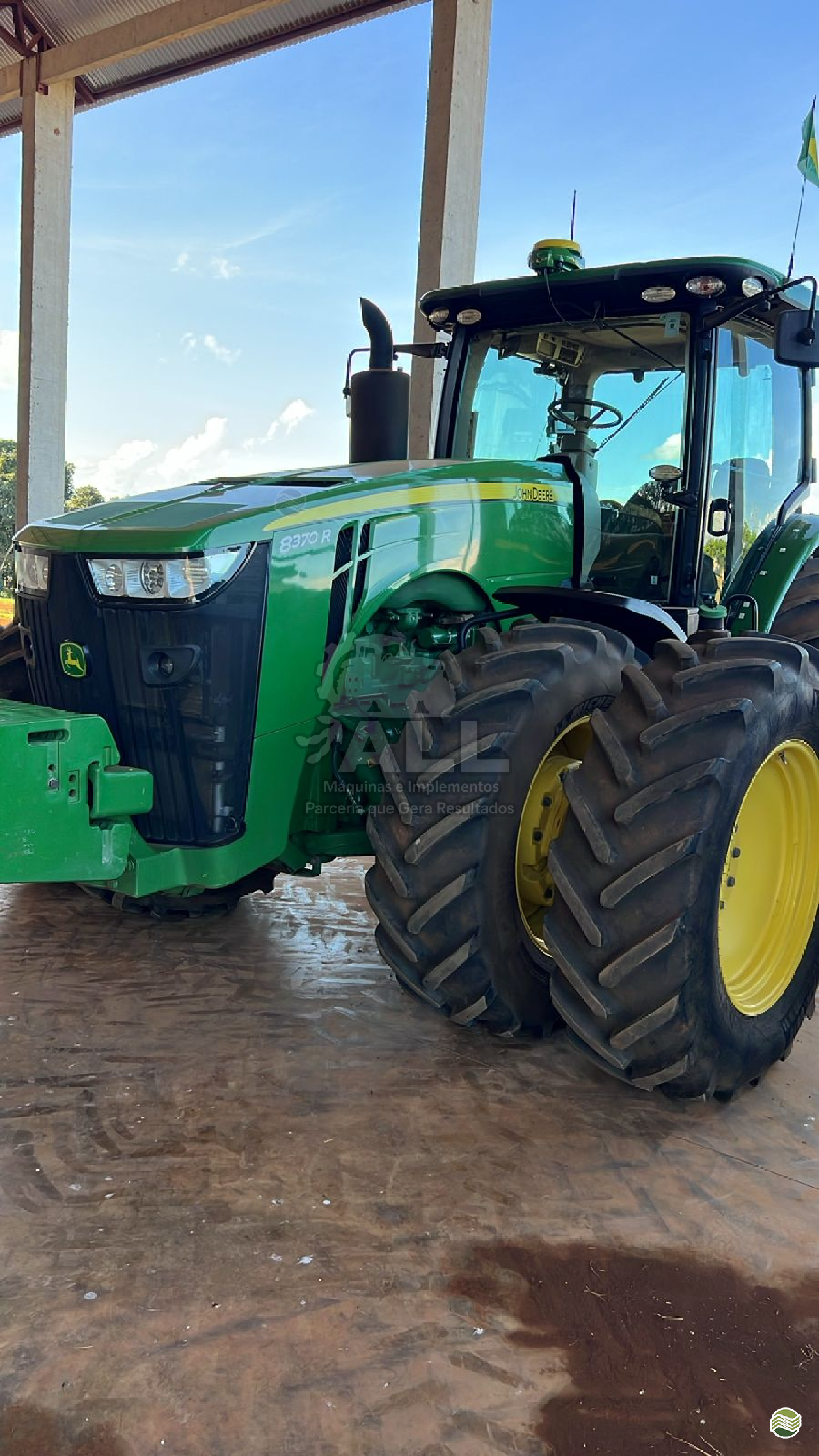 TRATOR JOHN DEERE JOHN DEERE 8370R Tração 4x4 ALL Máquinas e Implementos RONDONOPOLIS MATO GROSSO MT